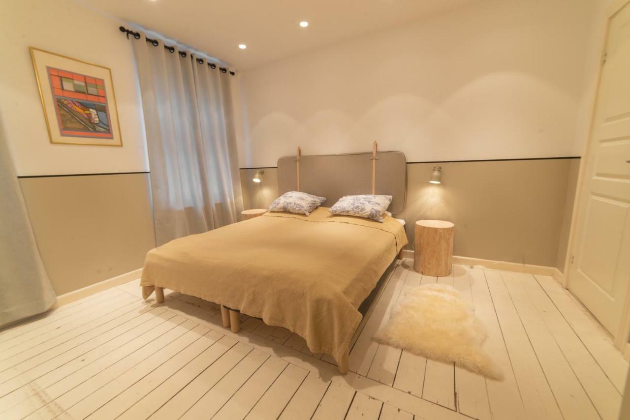 Seven-bedroom - Best Leilighet